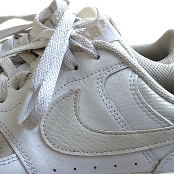 Nike Gamma Force Sneakers Women White Cream Size 10 - Picture 8 of 8